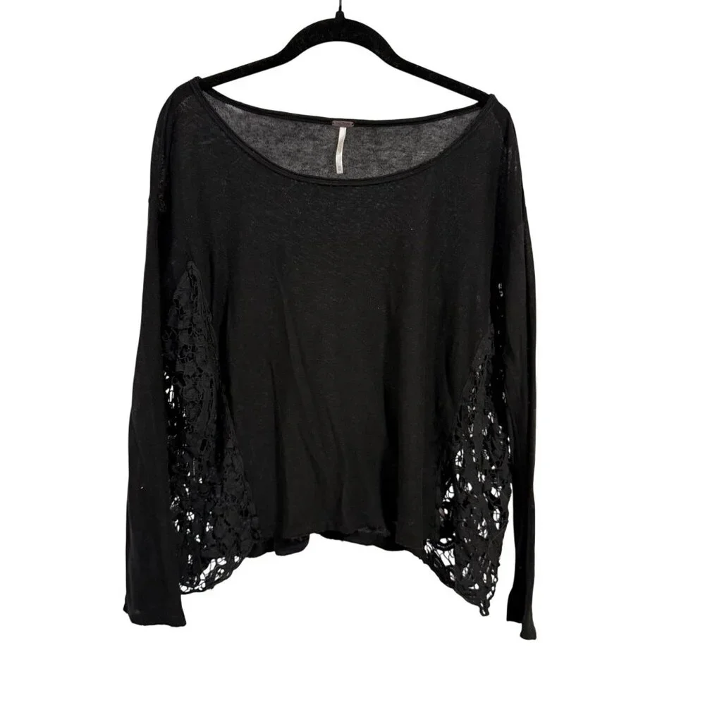 Free People Love Me Do Black Lace Crochet Side Blouse‎ Size XS